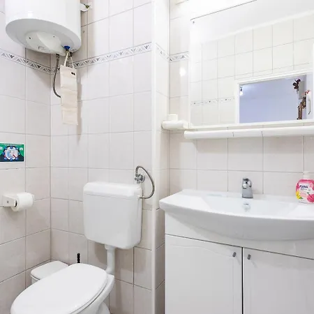 Anki Apartment Zivogosce